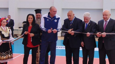 Премиерът откри новата зала в Дупница: За мен това е голяма чест (ВИДЕО)