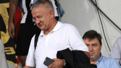 Крушарски преговаря за дълговете на Локомотив (Пловдив)
