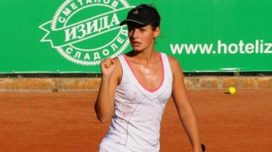 Стаматова на полуфинал в Анталия