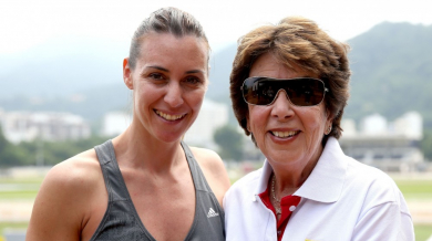 Мария Буено и Фабиана дават началото на щафетата с олимпийския огън