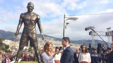 Прибраха статуята на Роналдо заради вандали