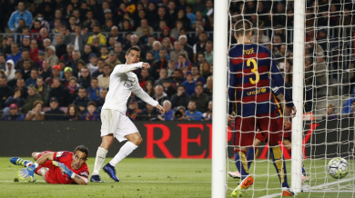 Реал (Мадрид) спря рекордната серия на Барса с обрат на "Камп Ноу" (ВИДЕО)