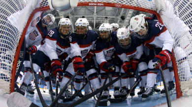 САЩ защити световната си титла по хокей на лед при дамите
