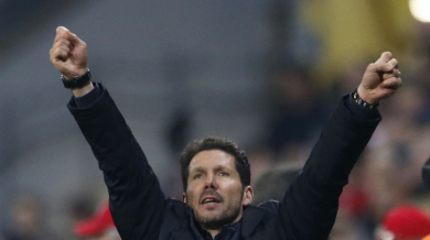 Треньорът на Атлетико полудя, раздава тупаници в Мюнхен (ВИДЕО)