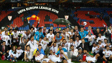 Севиля получи третия си пореден трофей в Лига Европа (ВИДЕО)