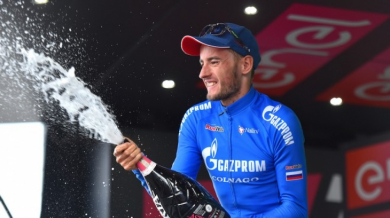 Руснак първи в бягането по часовник на Джиро д'Италия