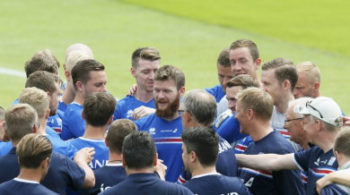 Всички в Исландия на линия срещу Франция