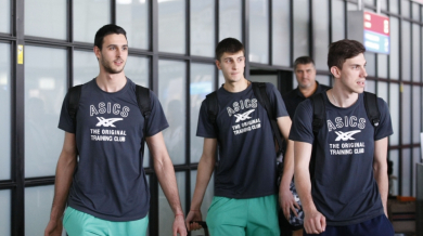 Националите по волейбол на чалга в Студентски град