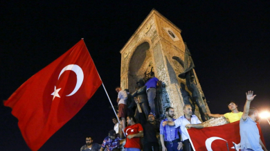 Ексклузивно в БЛИЦ: Локо (Пд) е в размирна Турция. Страх и безсънна нощ след преврата (СНИМКИ)