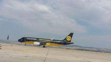 Самолетът на Борусия (Дортмунд) акостира в България