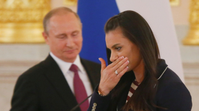 Исинбаева се разплака на среща с Путин (ВИДЕО)