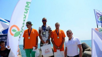 Айдарски загря за Рио 2016 с победа на плувния маратон “Галата – Варна”