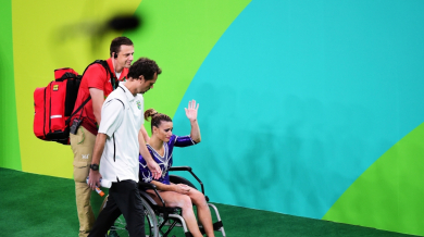 Бразилска гимнастичка напусна Игрите в количка (ВИДЕО)