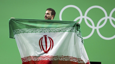 Иранец с титла и световен рекорд в щангите