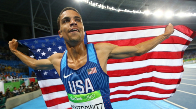 Американец шокира фаворитите на 1500 метра