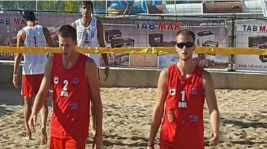 Наши играчи със сребро на плажен волейбол