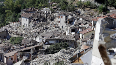 Ивет Лалова за бедствието: Вадят деца под развалините в Италия!