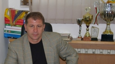 Нефтохимик освободи шеф преди мача с Левски