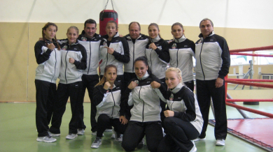 Изпращаме девет млади състезателки на Европейското по бокс