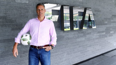 ФИФА официално назначи на работа холандска легенда