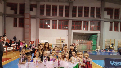 Наши гимнастички обраха купите и медалите в Ниш (СНИМКИ)