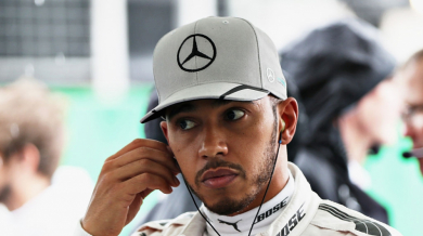 Хамилтън за титлата във Формула 1: Не съм се предал  