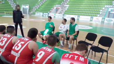 Баскетболисти на Балкан с уроци за ученици