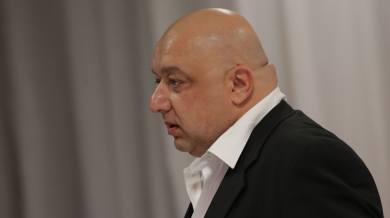 Министър Кралев: С кончината на Орманджиев футболна България загуби един неповторим професионалист