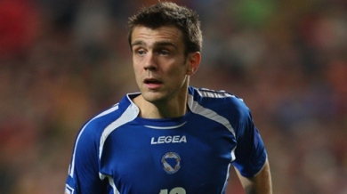 Босненска легенда спря с футбола