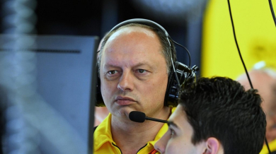Шеф на Рено напусна тима във Формула 1