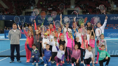 Кузманов и Лазаров играха с деца в чест на програмата „Тенисът – спорт за всички“