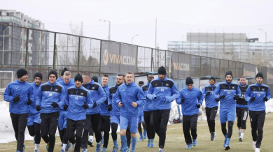 Основни играчи на Левски тренират на облекчен режим