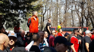 Бащата на Бербатов гледа екшъна в ЦСКА (СНИМКИ)