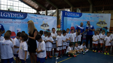 Близо 1000 деца се включват в турнир на ФК Олимпия 