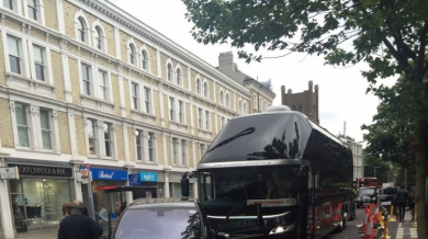 Автобусът на Мидълзбро катастрофира на път за мача с Челси