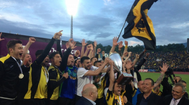 Ботев показва триумфално Купата в Пловдив