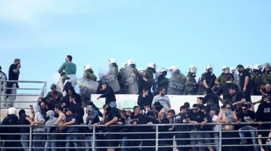 Жестоки глоби в ПАОК и АЕК заради лумпениадата в Гърция