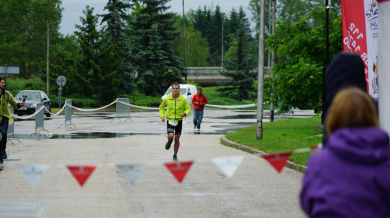 Андрей Гридин спечели Обиколката на Витоша, стотици евакуирани заради лошото време