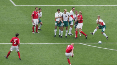 Губим от Дания с 0:2 на Евро 2004
