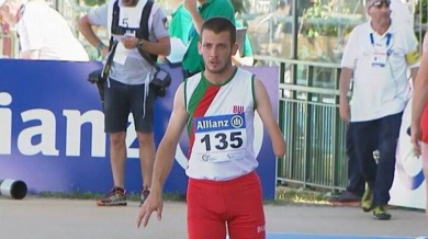 Антоан Божилов скача днес за България