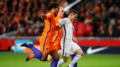 Холандия без много важен играч срещу България  