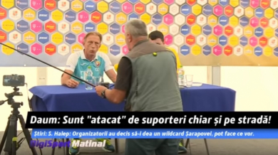 Скандал! Подариха въдица на треньора на Румъния (ВИДЕО)