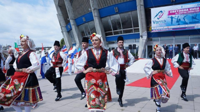Духов оркестър и танци откриха Световната купа по спортна гимнастика във Варна (СНИМКИ)