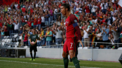 Роналдо с хеттрик за успех на Португалия, Унгария срази Латвия