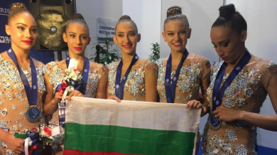 Браво, момичета! Страхотен дебют и сребърни медали от Световното (СНИМКИ/ВИДЕО)