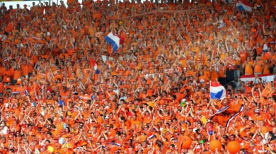 Мощна подкрепа за Холандия срещу България  
