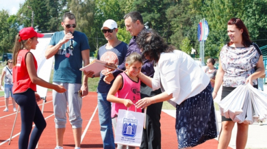 Стотици деца спортуваха по програма „Развитие на детската атлетика в България“ 