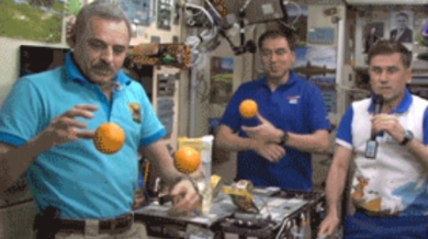 Руски космонавти гадаят резултати от Световното (ВИДЕО)