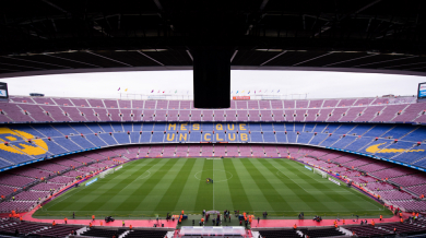 Барселона променя името на стадиона си срещу милиони
