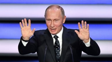 Путин призна: Изоставаме със сроковете за Световното 
